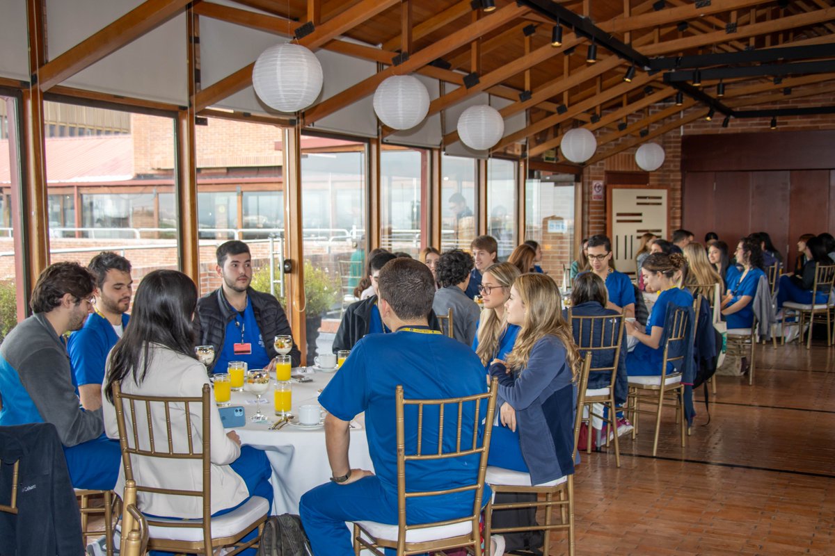 🎓✨ ¡Desayuno de Nuestros Futuros Graduandos!
Este evento es una maravillosa oportunidad para celebrar juntos, compartir momentos memorables y despedirnos de esta etapa con alegría y gratitud.
#Graduación2410 #FuturosGraduandos #DesayunoCelebración #OrgulloEstudiantil