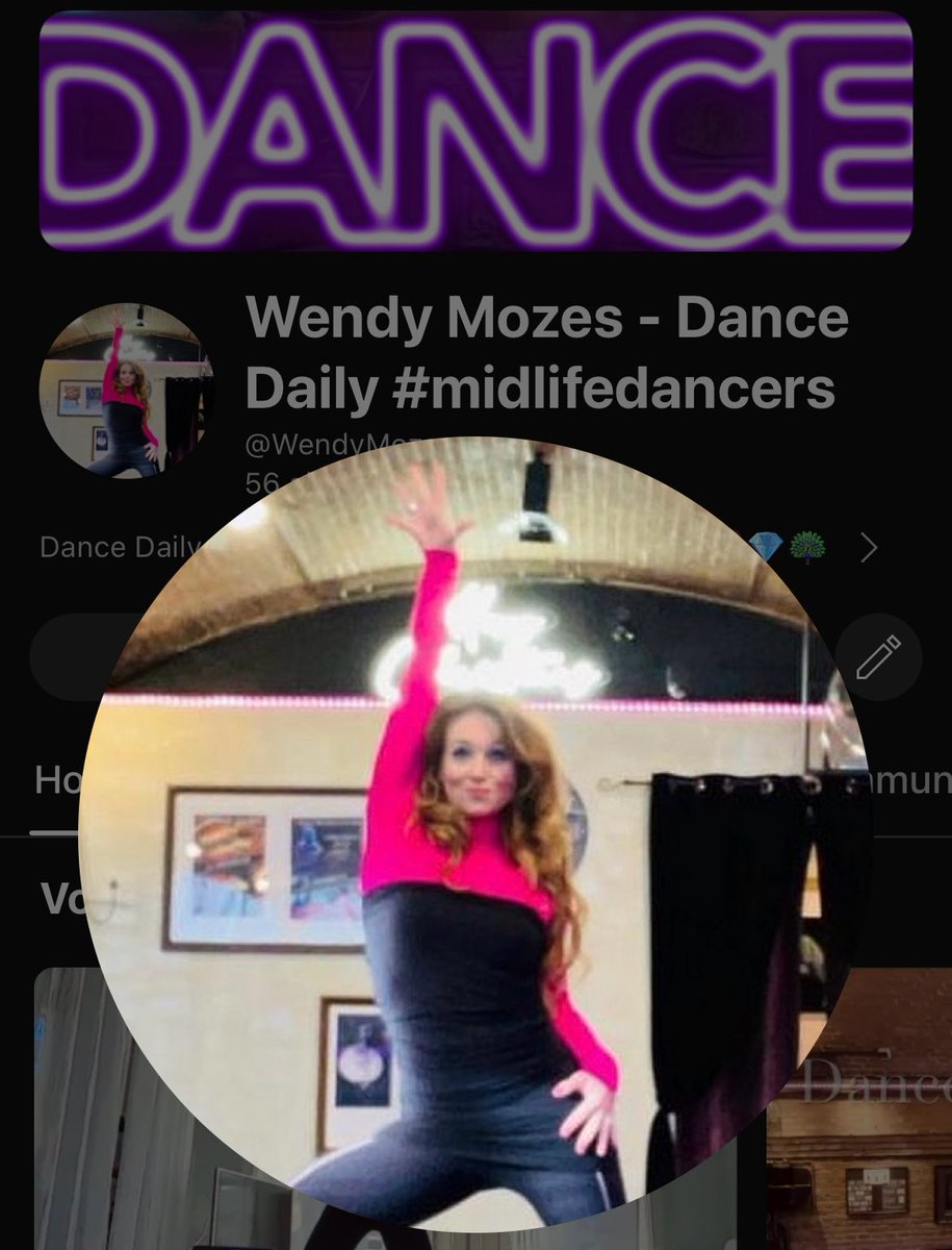 And….. Did you Dance Today?!? 

Do a 10 minutes Dance Break now to Dance Out the Day 💗💎🦚 

Dancing is telling a story. Translate the story of your day into movements and: Hello you dancer!!

More about Dancing Daily & Health in Midlife ➡️ wendymozes.com

#dancedaily