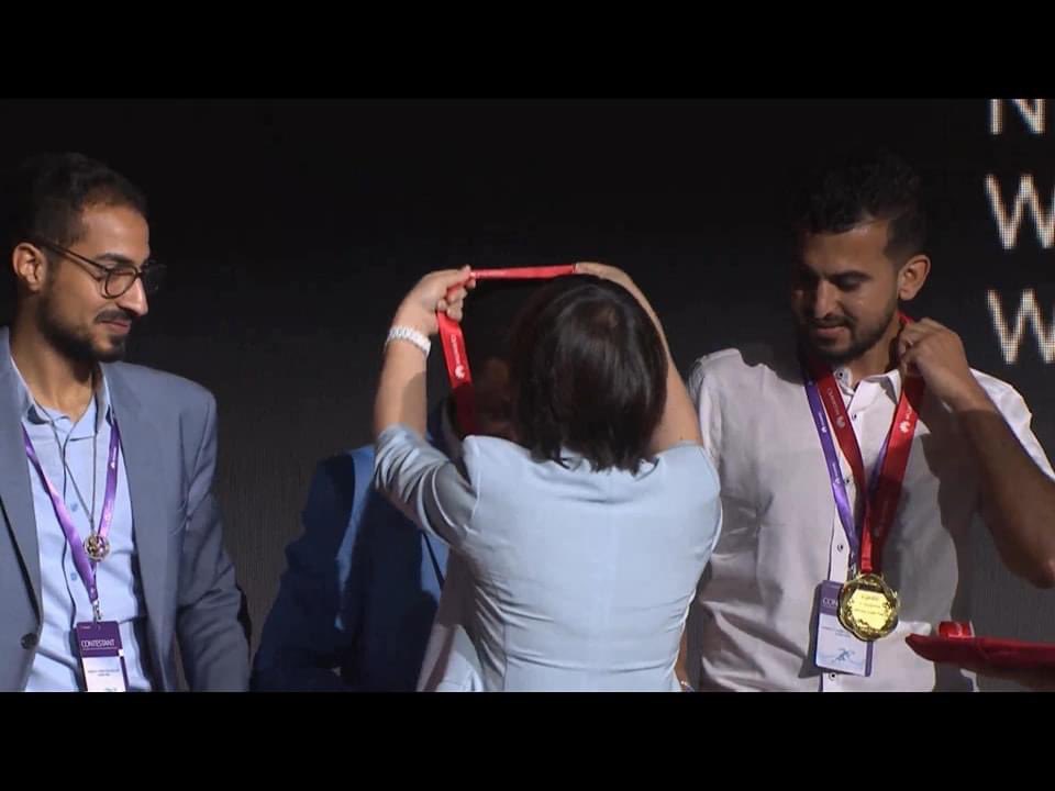 Cotedivoireoff_'s tweet photo. Le jeune ivoirien 🇨🇮DIAKITE Yacouba, étudiant en Tunisie et ex étudiant de l’ESATIC, a brillamment remporté le premier prix mondial en computing (informatique) lors de la finale globale de la compétition Huawei ICT qui s'est tenue en Chine 🇨🇳 le 23 mai 2024.

Cette compétition prestigieuse a rassemblé plus de 170,000 étudiants de 80 pays, dont la Chine, le Brésil, l'Italie, la Colombie, le Madagascar, la Turquie, l’Arabie Saoudite, et bien d'autres.

DIAKITE Yacouba, après avoir été sacré champion de Tunisie en décembre, a remporté le premier prix en Afrique en mars, ce qui lui a permis de représenter fièrement la Tunisie et l'Afrique à la finale mondiale en Chine.

Un parcours exceptionnel et un exploit extraordinaire qui mettent en lumière le talent et la détermination de notre jeunesse ivoirienne. 
Bravo à Yacouba et à toute l'équipe pour ce succès retentissant ! 🎉