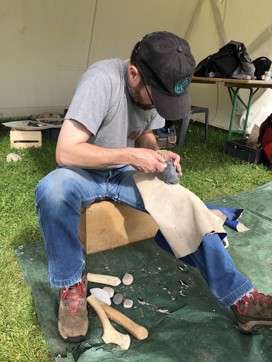Deuxième journée d’expérimentation sous la pluie 🌧️ mais avec le sourire. Encore 200 élèves curieux sont passés sur Arkéos aujourd’hui ! Toujours autant de questions et d’étonnement dans les yeux. Et les expérimentations avancent bien 👍