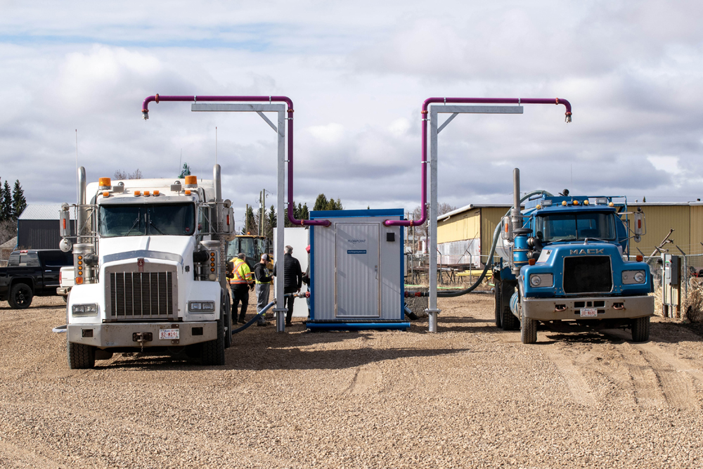 Farmers around Viking to enjoy raw filtered watering system. albertafarmexpress.ca/news/viking-tu…