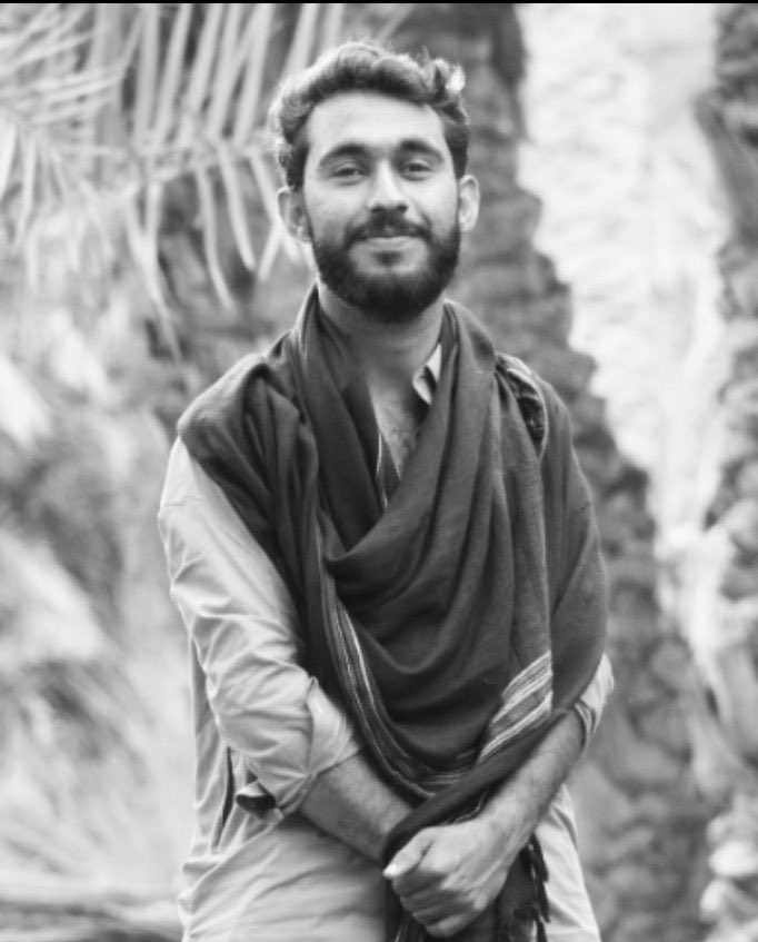 A student, Wazeer Baloch S/o Nazeer Ahmed from Shapuk, Kech; graduated in Physics from University of Balochistan Quetta has been forcibly disappeared along two other students from Quetta last night. 
#EndEnforcedDissapearences