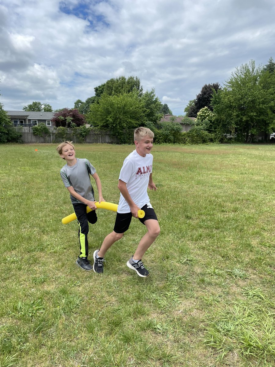 MissPattison5's tweet photo. So much field day fun!! https://t.co/xZI1edyTe4