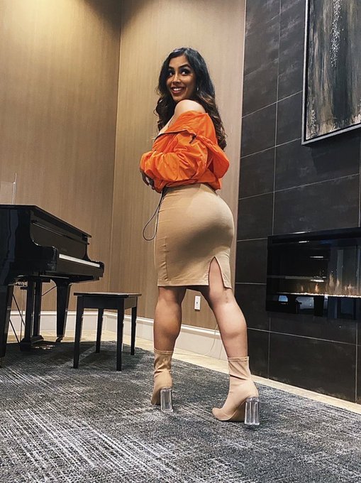 Watch Vishakha🪷's leaked NSFW photo on TwXstars