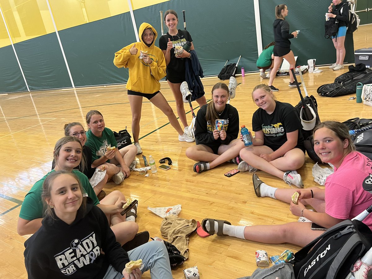 Hempstead Mustangs Softball tweet media
