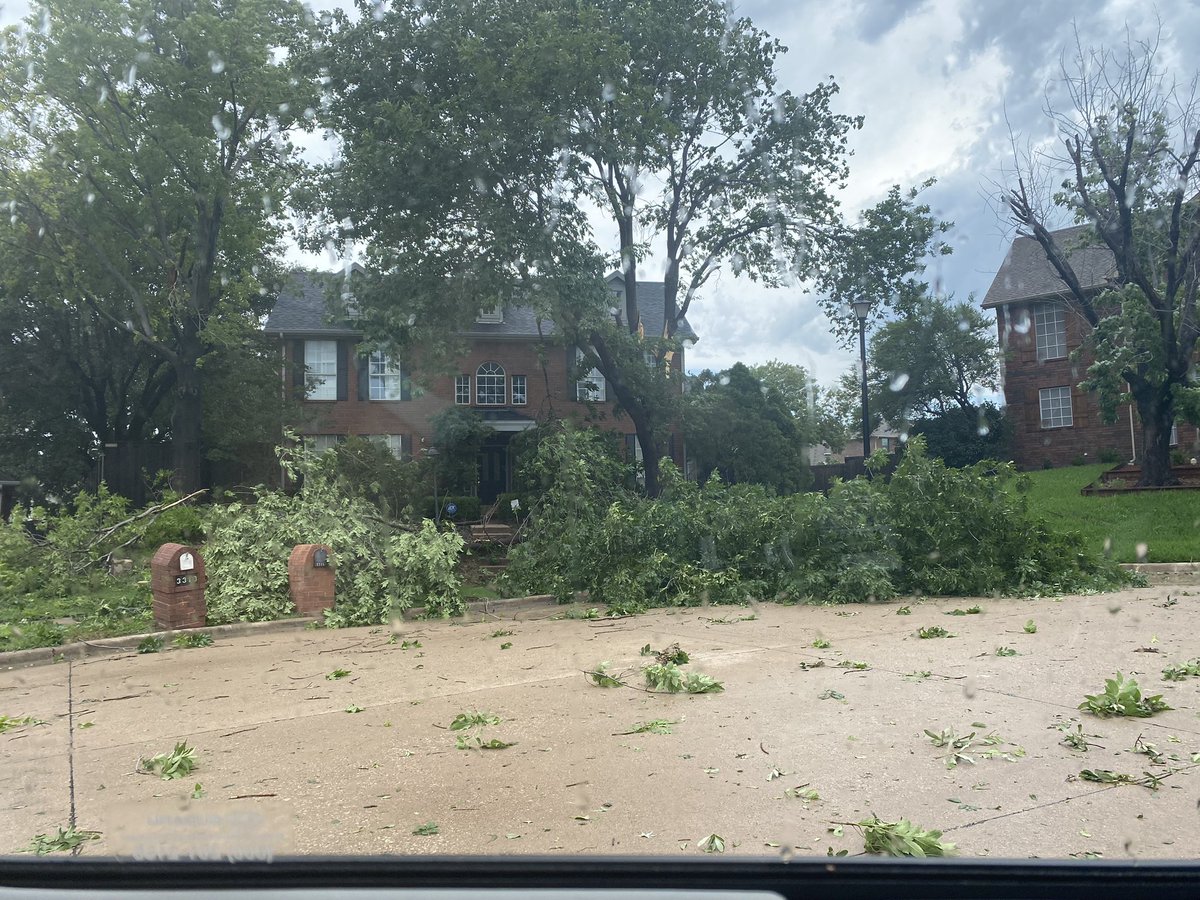 Robin Thacker tweet media