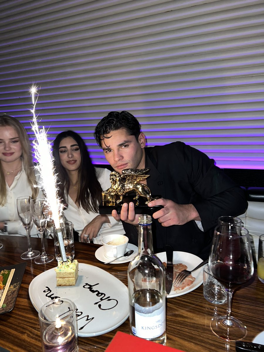 RYAN GARCIA tweet media