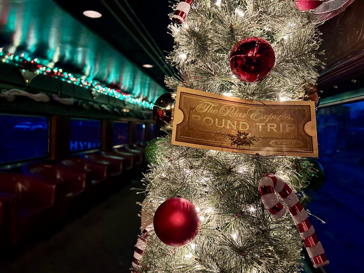 Booking in a large group for The Polar Express™ Train Ride?

Book now to ensure your group sits together for our magical Christmas experience! 

🎄🎟️: wmsr.com/the-polar-expr…