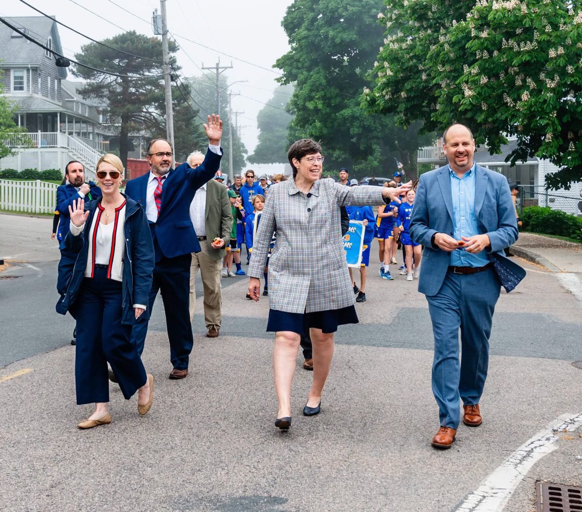 Yesterday, I walked in Hull’s Memorial Day Parade with Hull officials and local organizations to honor the sacrifice of our Veterans. May we always remember their service to our country.