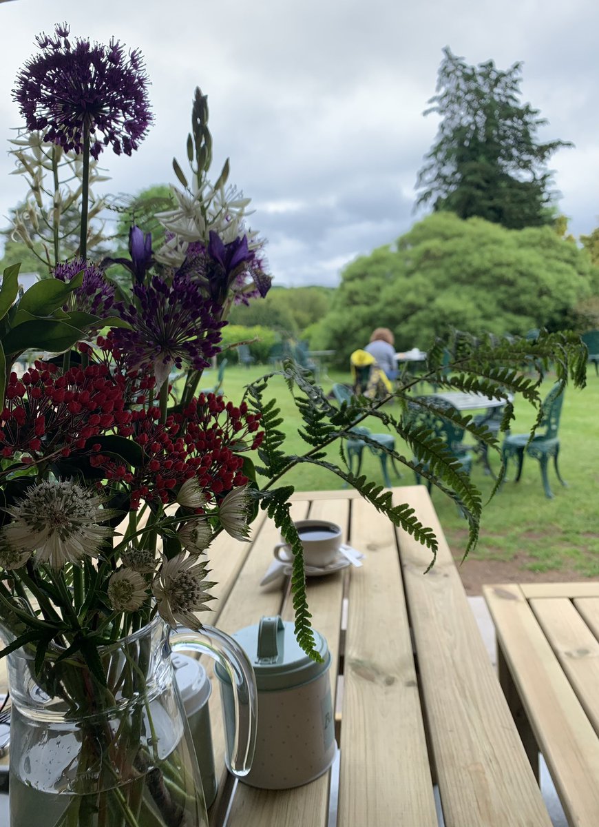 Gorgeous <a href="/Dorothyclive/">Dorothy Clive Garden</a> absolutely love the new “dog” shelter, it’s the dogs!