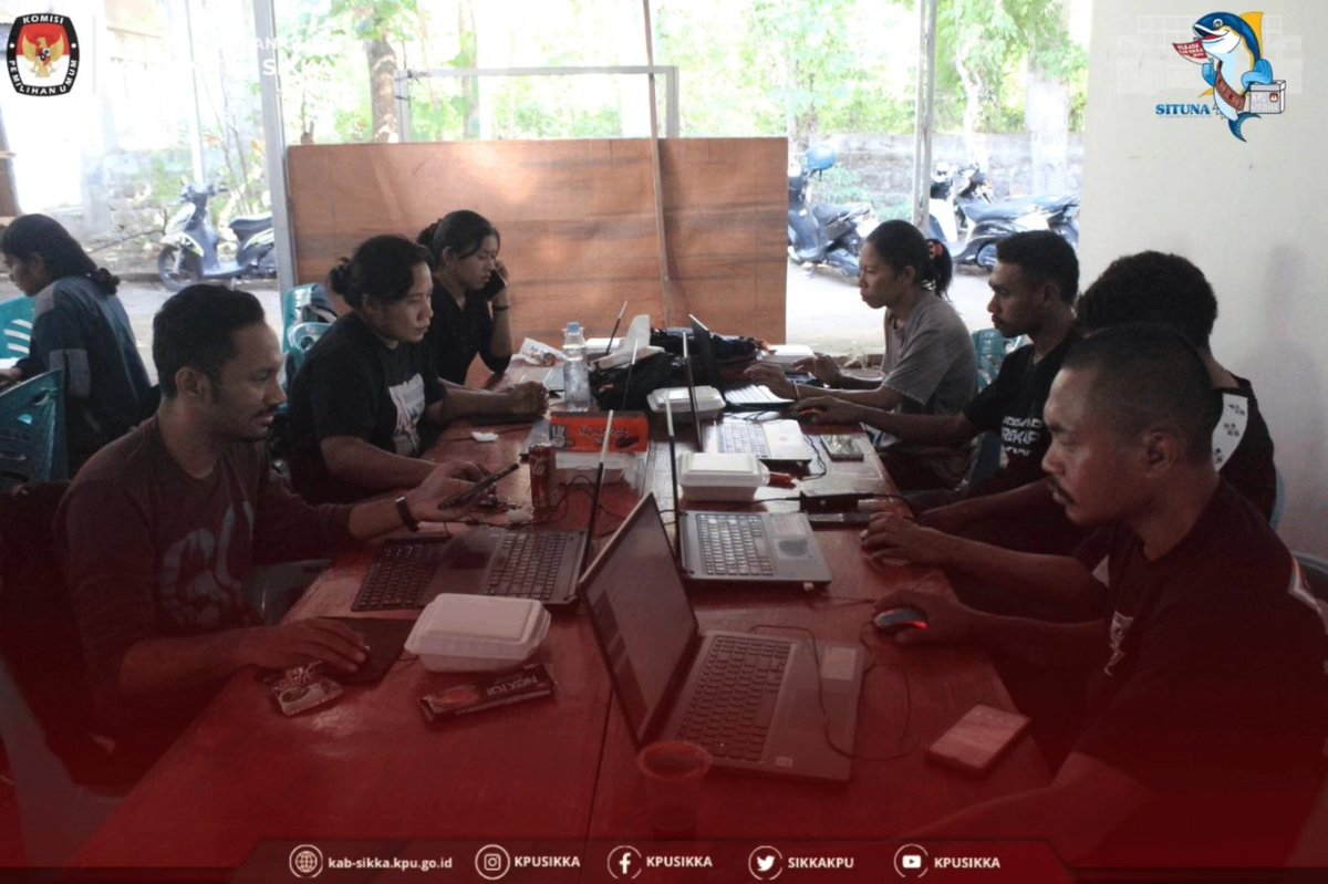 #TemanPemilih KPU Kabupaten Sikka melaksanakan verifikasi administrasi dokumen syarat dukungan pasangan calon perseorangan dalam Pemilihan Bupati dan Wakil Bupati Sikka Tahun 2024, Selasa (28/05).

#KPUmelayani #KPUsikka #PilkadaSerentak2024