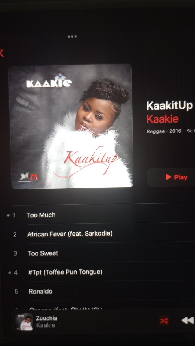 FredaPoku19's tweet photo. Kaakie for the night #ClasssicTune β¨π« https://t.co/q79RKN9tjo