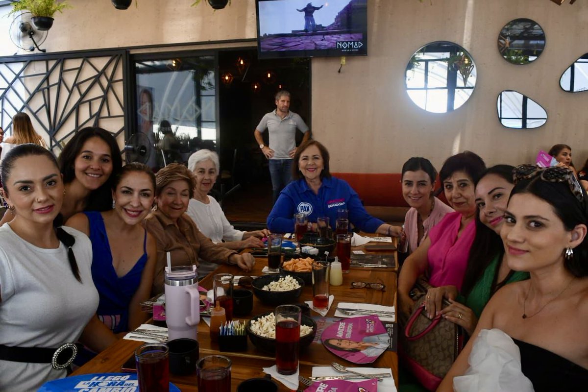 Esta tarde, en compañía de @LupitaCuautleT, me reuní con un grupo increíble de mujeres comprometidas con el cambio.💪 Nos acercamos a la recta final de esta campaña, y su fuerza y determinación nos inspiran a seguir adelante.💙🙌 Juntas, vamos a luchar por el bienestar de las