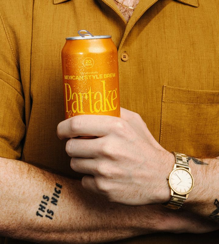 Meet our Mexican Style Brew 🤩🍻 The ink don't lie, this light bubbly Cerveza was crafted to be your companion for accomplishing everything on your summer bucket list, while coming in at a nice 20 calories and 3g of carbs per can. #nabeer #nonalcoholic #partakebeer