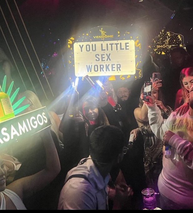 This shit so cute. Eye want this when eye go back to the club lol https://t.co/6aP9r01DTf