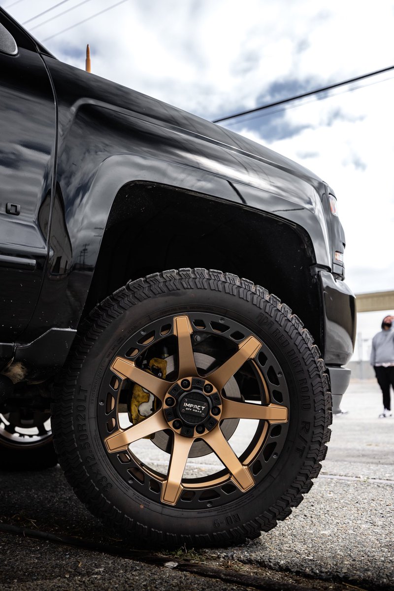 impactoffroad's tweet image. What finish would you choose of our 904 wheel? Gloss black or Bronze? #impactwheels #offroadwheels #truckwheels