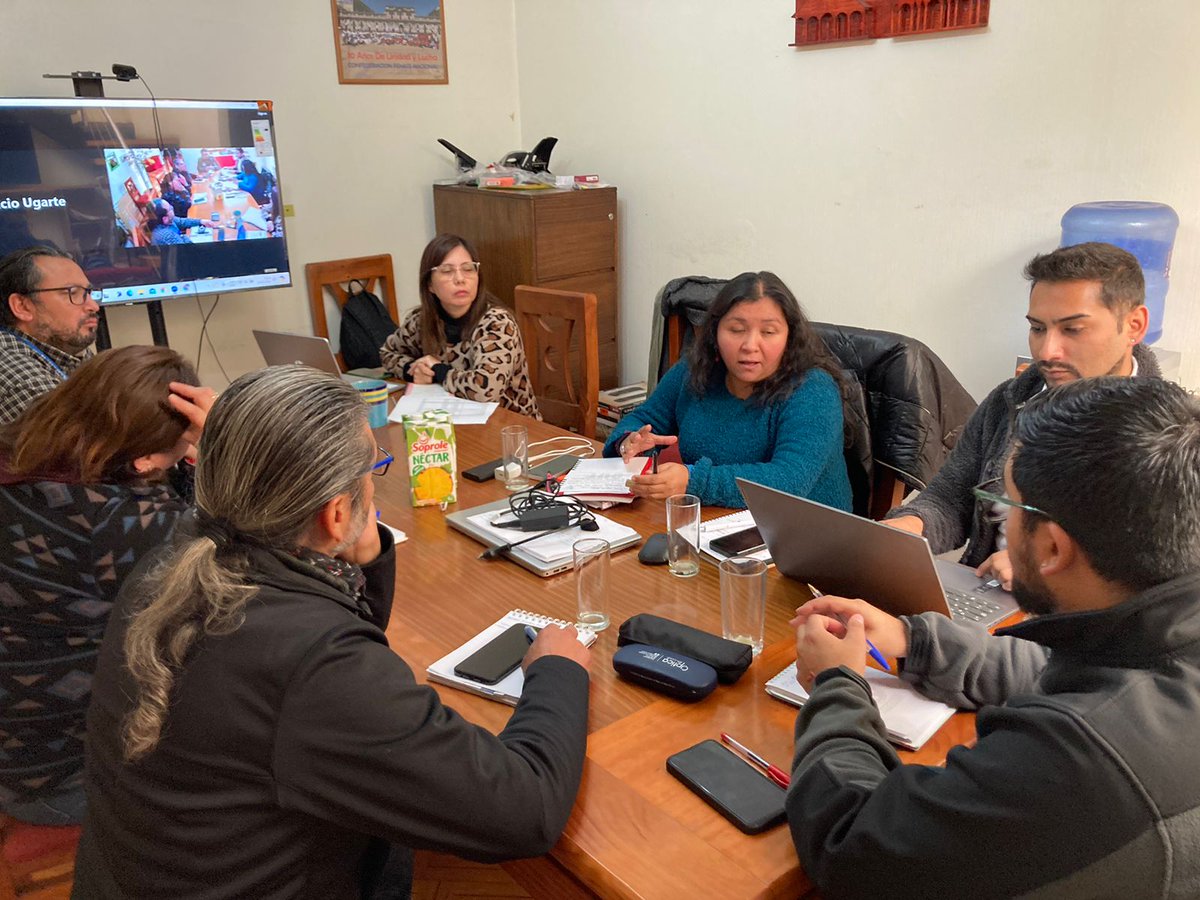 Nuestro Consejo Nacional analizando solicitudes de regiones, organizando el Ampliado de Federaciones y Ampliado Nacional de Bases y coordinando nuestra participación en convocatoria de @Cutchile el 29 de mayo para exigir #TrabajoDecente y un #ChileMásJusto en el Congreso de 🇨🇱✊🏻