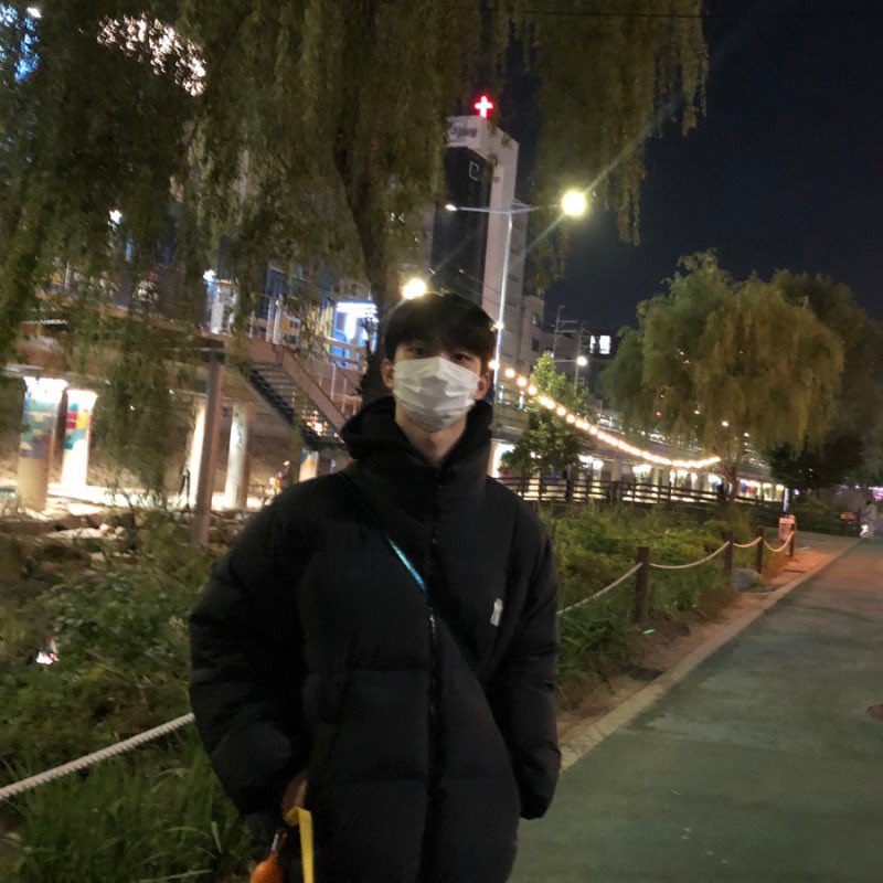 alfzb_'s tweet photo. 진짜 이 시절 창민이랑 사귀는거 같았다고… https://t.co/4CxgK71KXM