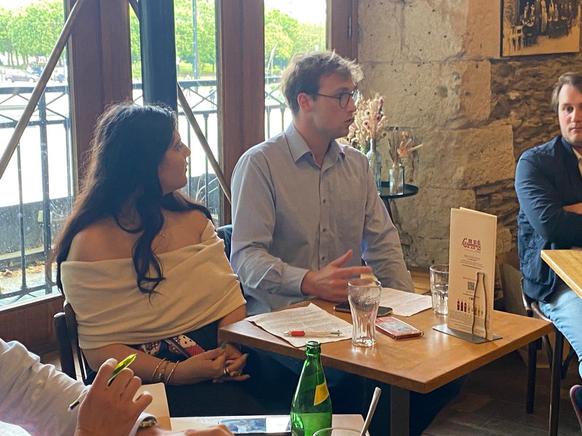 Fière d’avoir co-présenté le débat organisé par <a href="/EngagesNantes/">Les Engagés Nantes</a>, l’AJEF, <a href="/MaisondelEurope/">Maison de l'Europe - Europa Nantes - EUROPE DIRECT</a>, l’AJEF et <a href="/JEF_Nantes/">Jeunes Européens Nantes</a> 

Une occasion de rappeler que l’engagement citoyen est le moteur de la démocratie  et doit être un outil pour toutes et tous ! 

Merci à tous les élus présents !