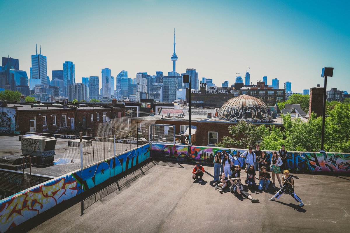 Ian Lawrence (@learnmrlawrence) on Twitter photo #PhotoDad milestone achieved! For years I’ve seen excited Photo students roaming #KensingtonMarket, dreaming to bring my own to the market one day. Last week, that dream came true and I brought my Grade 12 Photography students to Kensington Market! <a href="/tdsb/">Toronto District School Board</a> <a href="/TDSB_Arts/">TDSB ARTS Dance Drama Music Media Arts Visual Arts</a> <a href="/donmillsci/">Don Mills CI</a> #PhotoDad milestone achieved! For years I’ve seen excited Photo students roaming #KensingtonMarket, dreaming to bring my own to the market one day. Last week, that dream came true and I brought my Grade 12 Photography students to Kensington Market! <a href="/tdsb/">Toronto District School Board</a> <a href="/TDSB_Arts/">TDSB ARTS Dance Drama Music Media Arts Visual Arts</a> <a href="/donmillsci/">Don Mills CI</a>