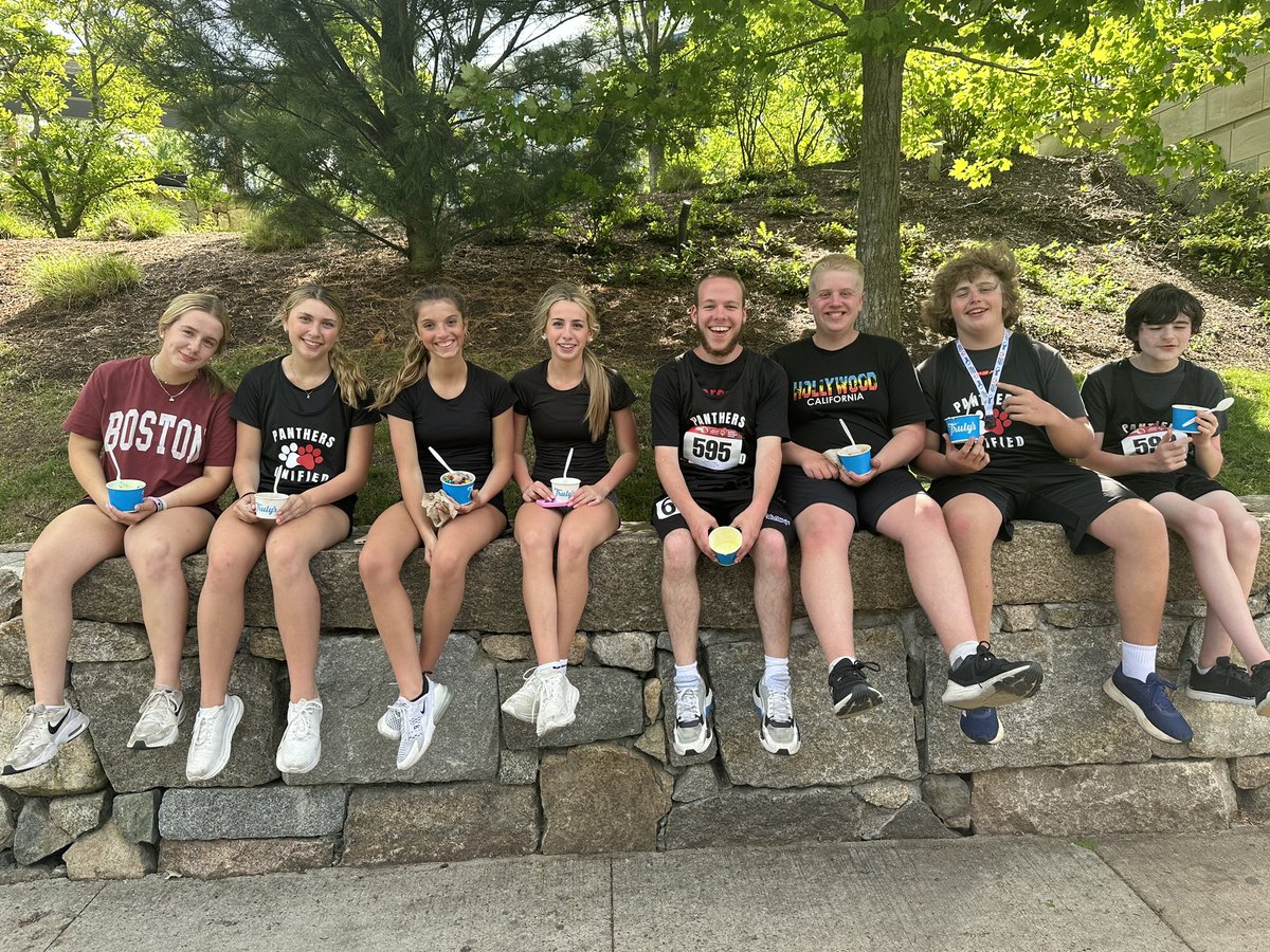 No better way to celebrate a successful meet🍦Especially on such a beautiful day ☀️