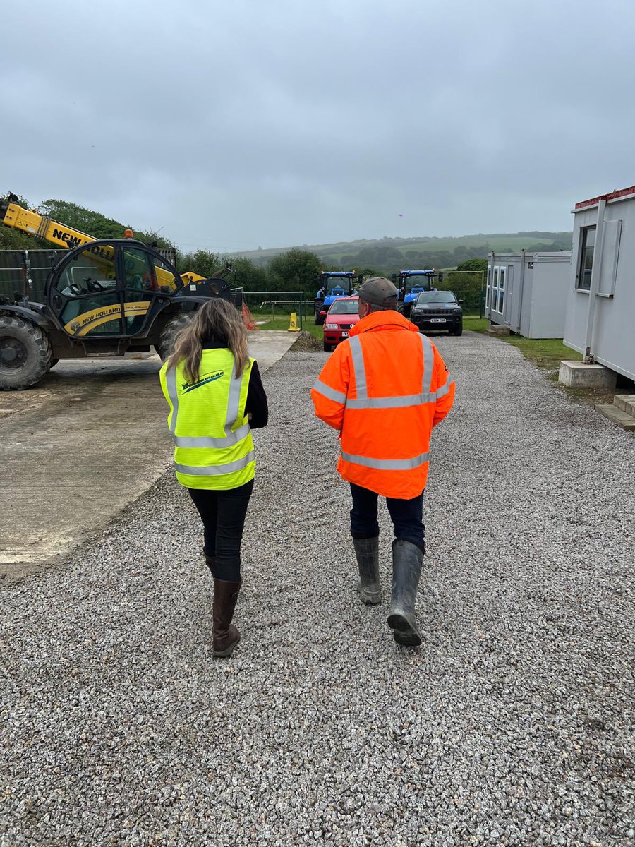 JayneKirkham4's tweet image. I got to ride in a #Bennamann tractor today. 
A successful and growing #Cornish renewables business doing a great job of turning slurry into fuel on a growing scale.