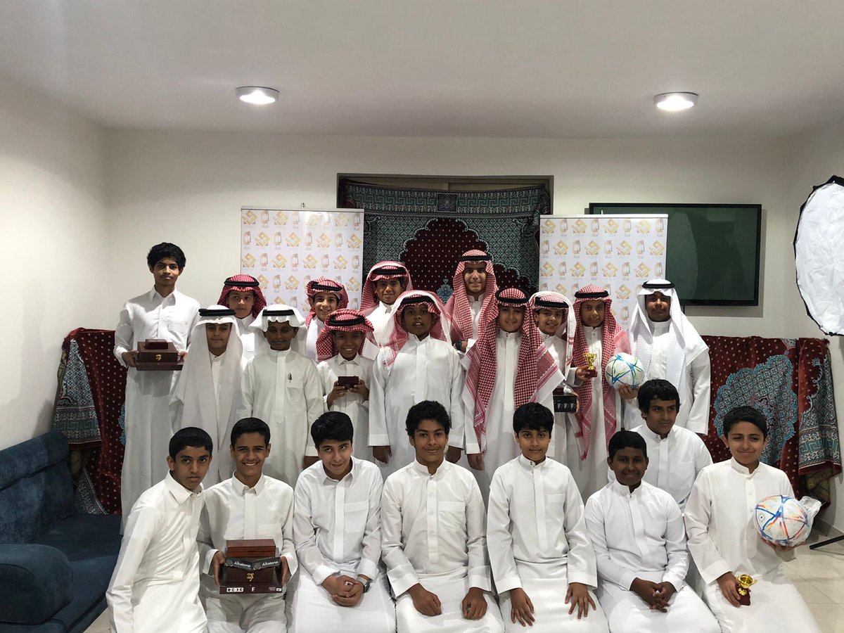 Nadi_Erte8a's tweet photo. #نادي_جيل_الرؤية_التنموي_٢٠٣٠ 
#جمعية_التنمية_الاجتماعية_الظهران
اختتام برنامج #نادي_ارتقاء 
#الفصل_الدراسي_الثالث 
 
ختامها سعادة مع شباب النادي ✨

ترقبوا افتتاح برامج #صيف_نادي_ارتقاء 

٢٠ ذو القعدة  ١٤٤٥هـ https://t.co/OzeWyi3sa2