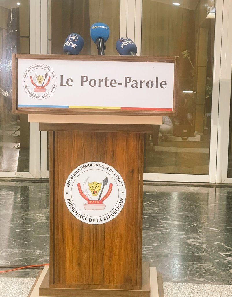 DjoKalengay's tweet photo. #RDC: Communication importante de la Présidence de la République dans quelques instants.
@TinaSalama2
@Presidence_RDC
@fatshi13 https://t.co/pT6dhLPSq3