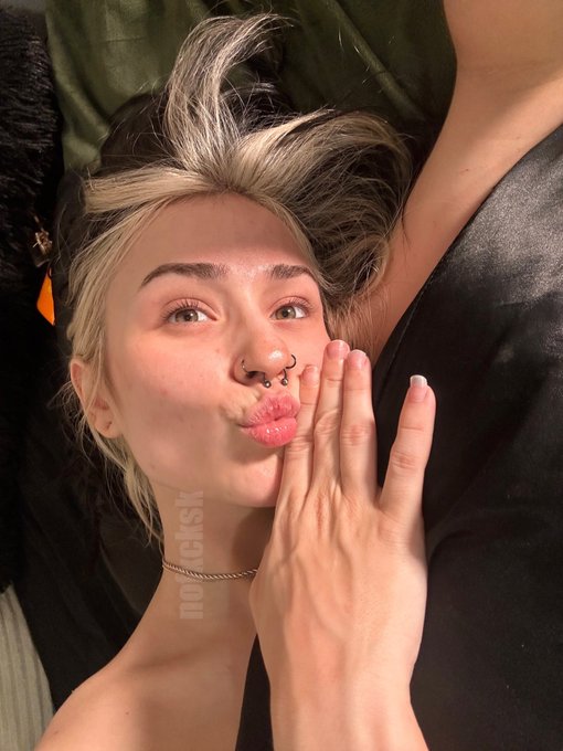 Watch ｋｎａｓｔｙ❥'s leaked NSFW photo on TwXstars