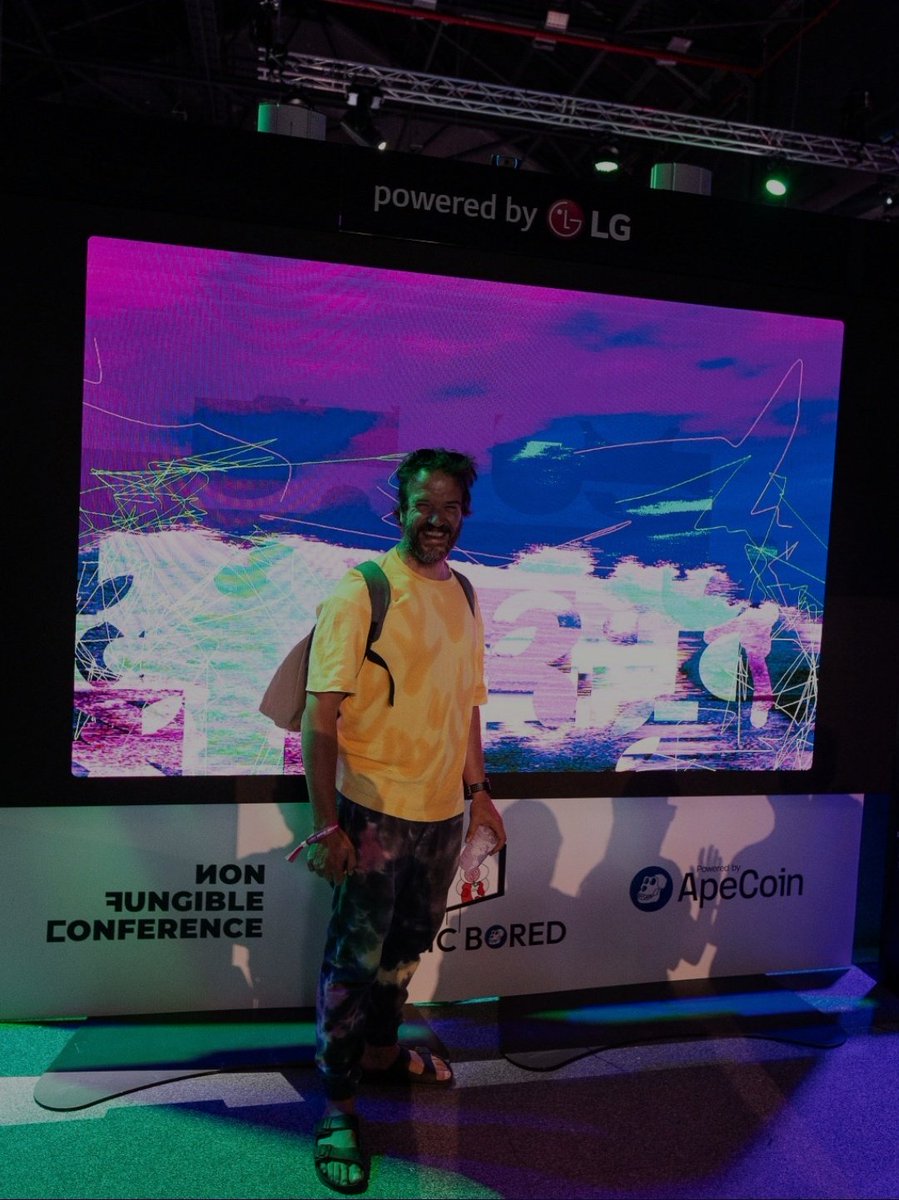 DiogoBmoniz's tweet photo. Thanks for this epic picture @PublicBored, and @NFCsummit for this amazing first day!! See you tomorrow!! 🙏🫂🚀 https://t.co/AJkZEh4RMP