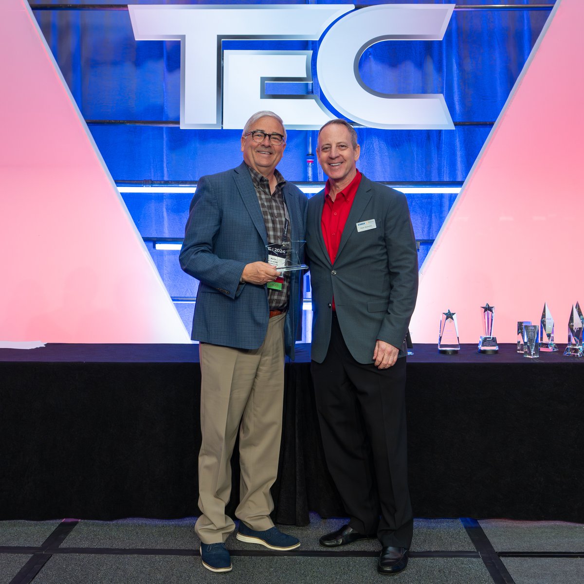 LifeSafety Power’s Senior Director of Sales Keith Kober (l) accepts the Star Technology Partner Achievement Award for customer service, support, product performance and more from and @PSASecurity Network’s President & CEO Matt Barnette during #PSATEC.