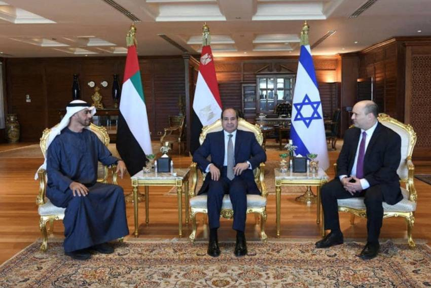 Spanyol, Irlandia dan Norwegia secara resmi mengakui negara Palestina Pejabat senior Spanyol, Irlandia dan Norwegia mengumumkan bahwa mereka telah mengakui Palestina sebagai negara merdeka. Sementara negara-negara Arab mengakui PENJAJAH Israel sebagai NEGARA