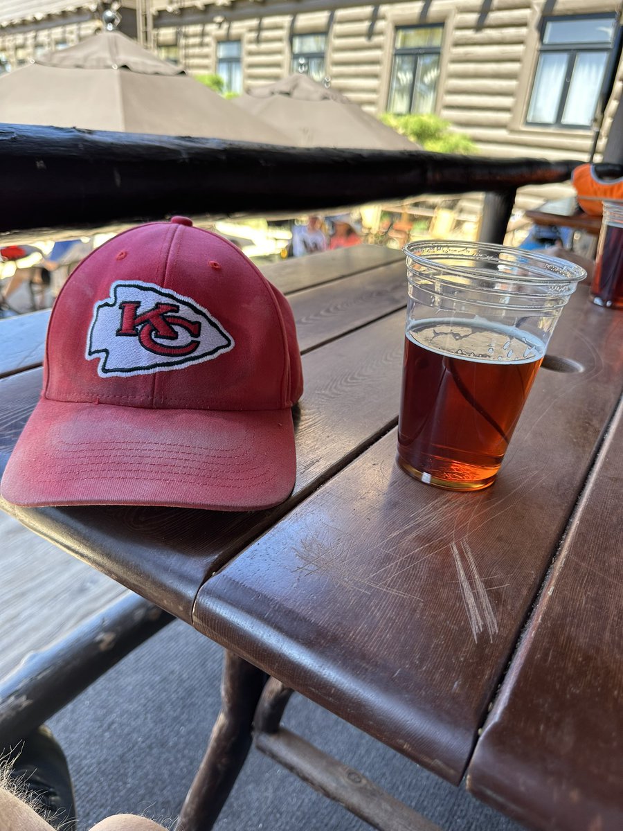Connie &amp;I walked South Rim trail today with my hat. Lots of Chiefs shoutouts. One guy said something about a threesome. Weird, we walked away quickly. Later realized he probably meant three-peat.