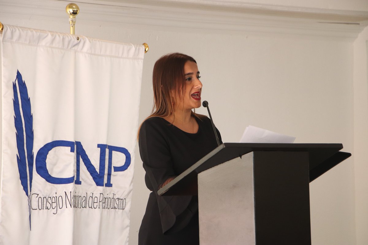 USMApanama's tweet image. ✨ Profesora Zailary Chávez, directora de la Escuela de Comunicación Social toma posesión como presidenta del CNP en representación de la USMA.

Lee más aquí:
info.usma.ac.pa/profesora-zail…

#COSOSUSMA #AECOSUSMA #ComunicaciónSocial #PeriodismoPanamá #CNP #USMAPanamá #YoSoyUSMA