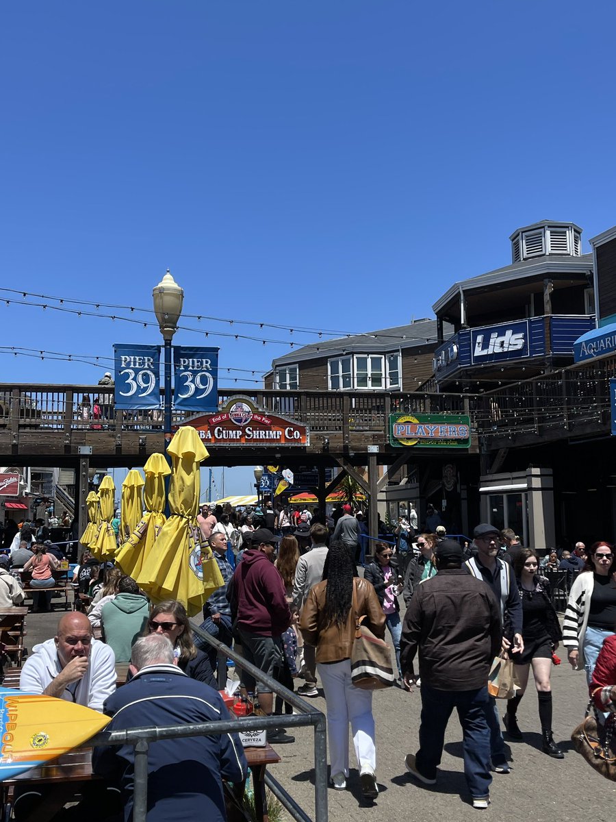 San Francisco Bay Area 🤘🏼the restaurant was so good 🤤
#SanFrancisco #Pier39 #BeachVibes