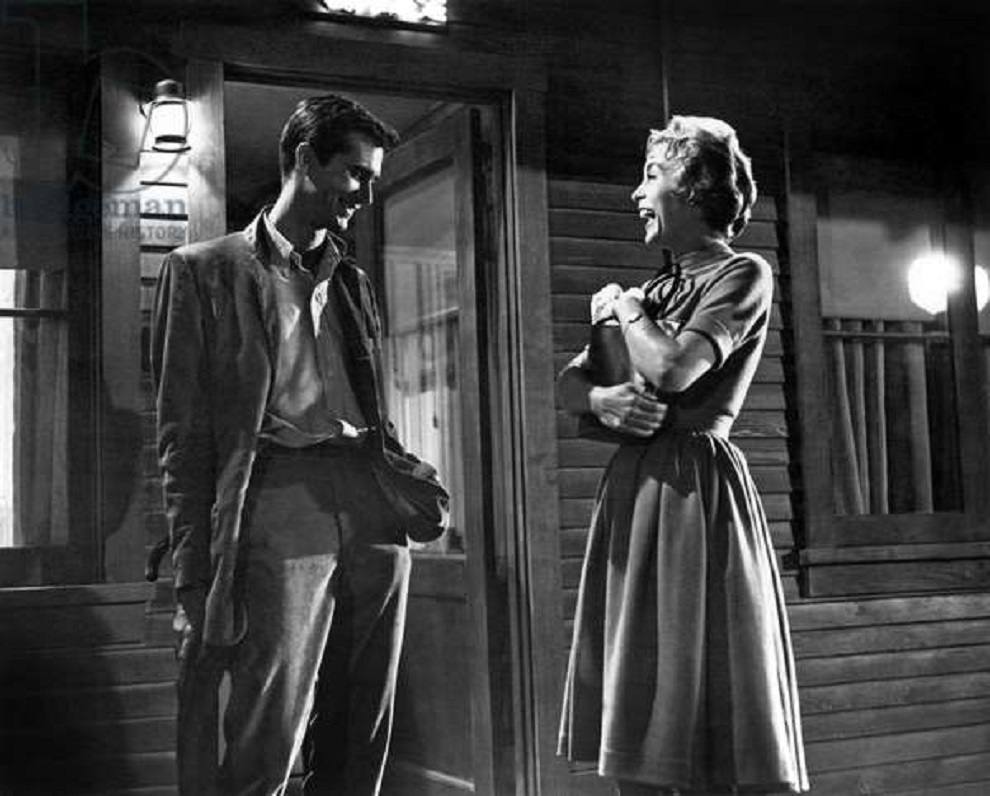 Janet Leigh and Anthony Perkins having fun on the set of Psycho in 1960