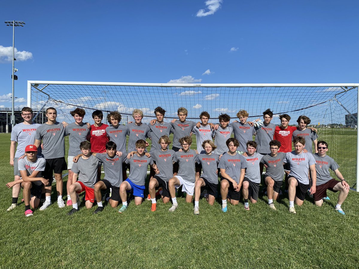 MarionSoccer's tweet photo. Wolves x Wolves 🐺

Thank you @WaukeeNW for the hospitality! https://t.co/3Dt9zirC8u