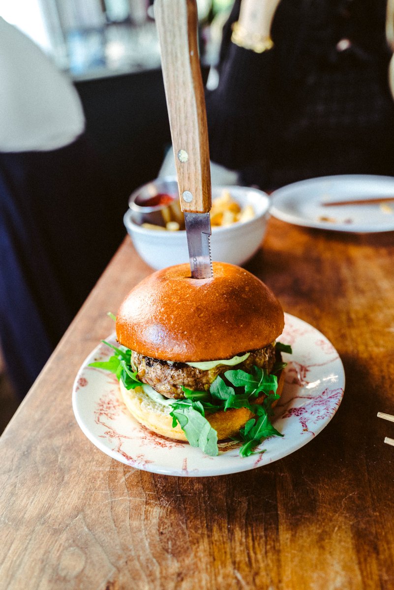 For #NationalHamburgerDay, guess where this amazing Venice steakburger is from