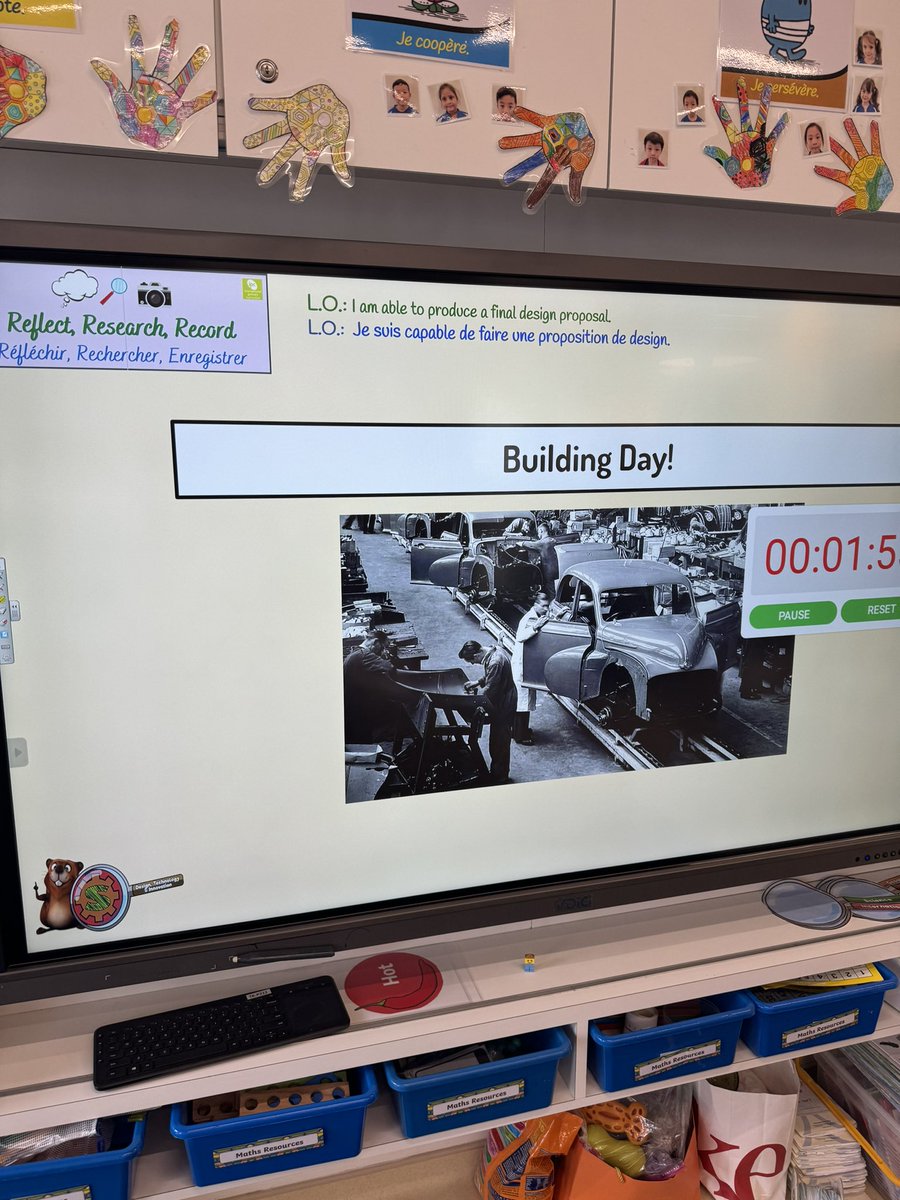 FISHKISPrimary's tweet photo. Year Two are building from their designs as part of the @The_IPC  From A to B  unit #ProudToBeFIS https://t.co/TEpVAZbrZT