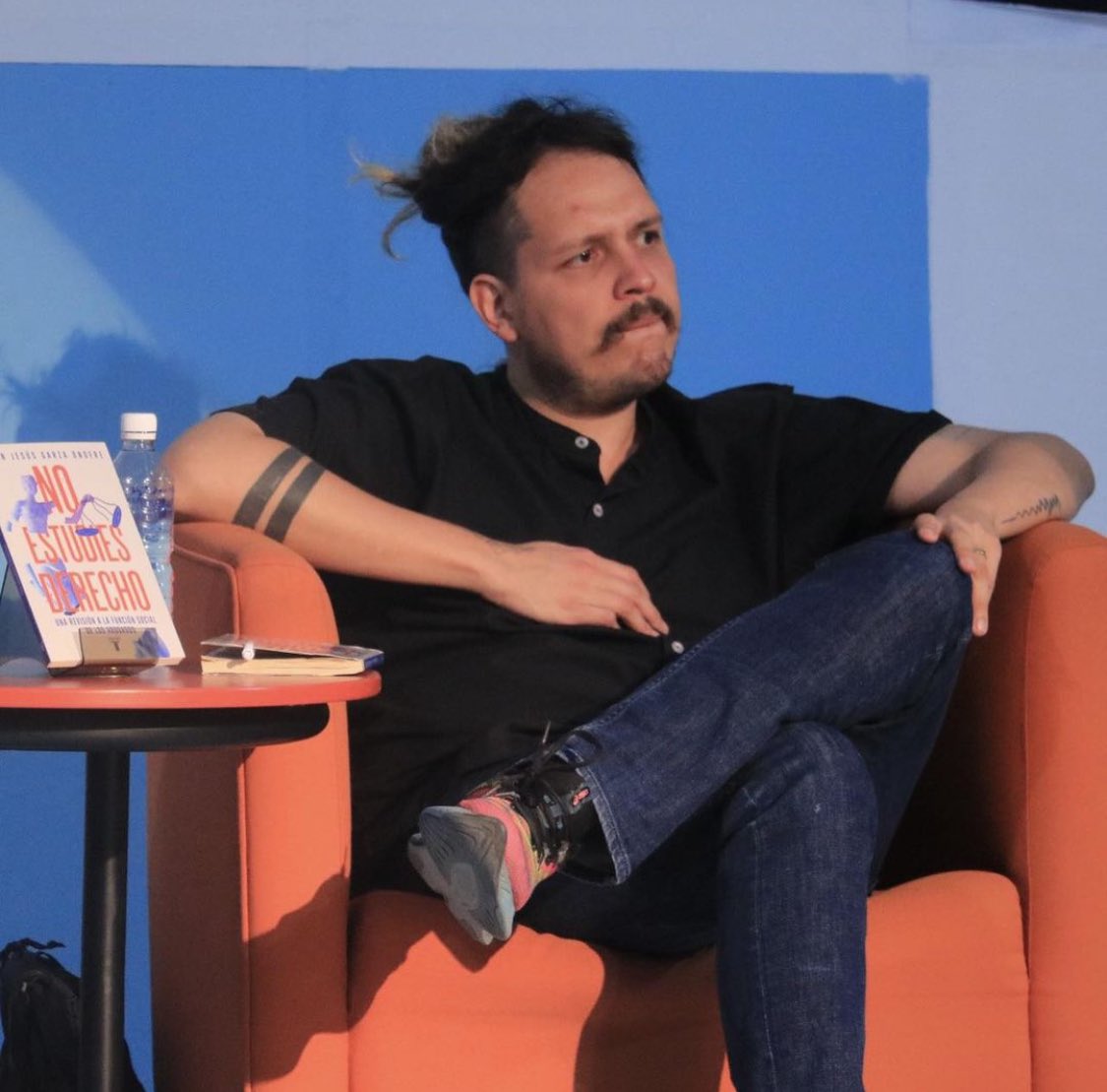 Qué gran charla con <a href="/garza_onofre/">Tito Garza Onofre</a> 
Fue un placer hablar sobre los retos de la abogacía y las formas para ser parte de la solución de los grandes y complejos problemas del país. No estudiemos ese derecho convenicional, clasista, machista, ajeno, estudiemos y ejerzamos otro.