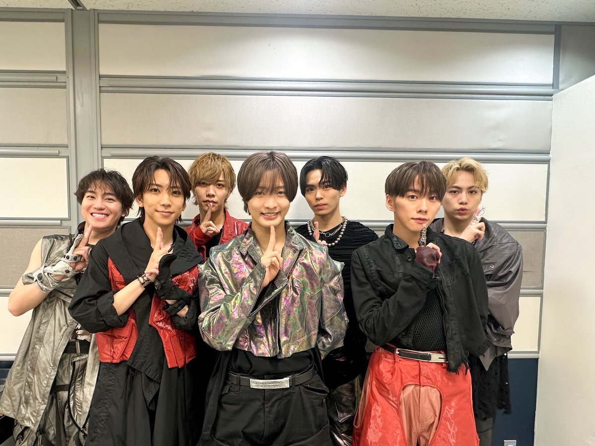 SnowMan 11th Single ｢BREAKOUT / 君は僕のもの」 目黒蓮 衣装 5/27