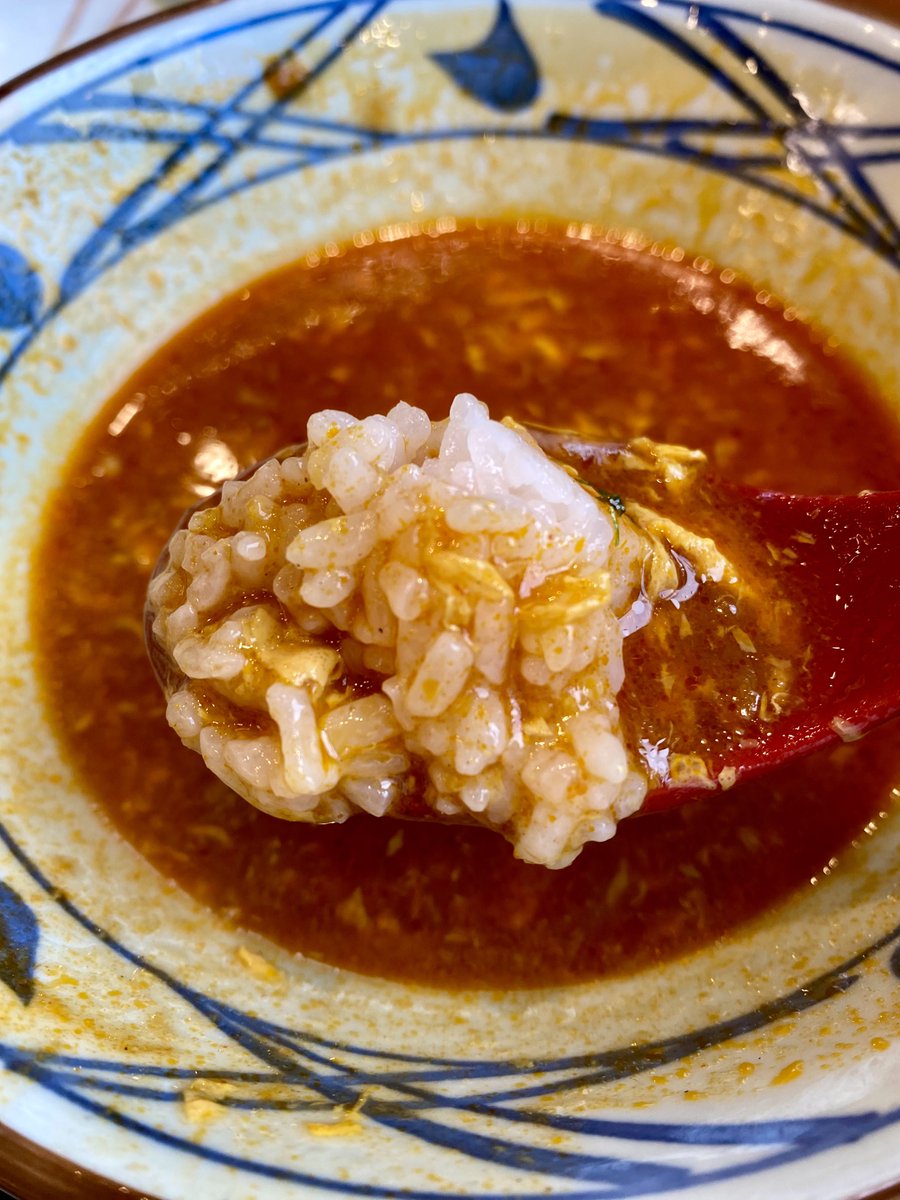 丸亀製麺のトマたまカレーうどん
めちゃうま
小鉢ご飯ついてくるのもありがたい