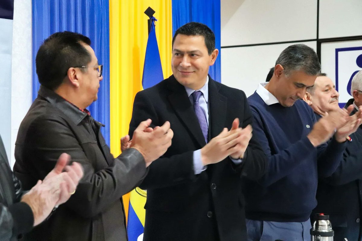 La Mesa de Protección Social será un espacio de trabajo colaborativo donde se reunirán representantes de diversas organizaciones, líderes comunitarios, y autoridades gubernamentales. Juntos, analizaremos las necesidades más urgentes y desarrollaremos estrategias efectivas.