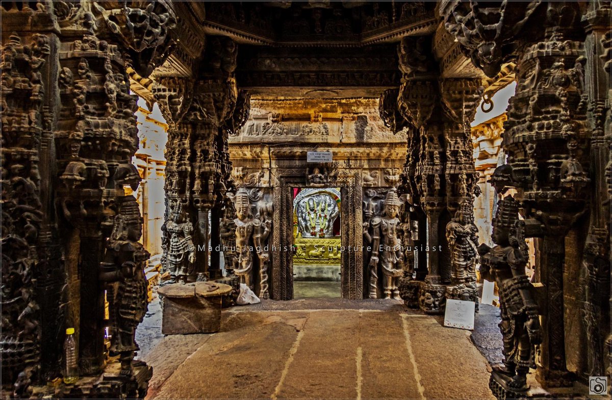 🕉 BREATHTAKING PILLARS OF 8th century CE to 15th century CE,  Sri BHOGA NANDISVARA TEMPLE, Nandi Village, Chikkaballapur, Karnataka
🚩
#IncredibleIndia