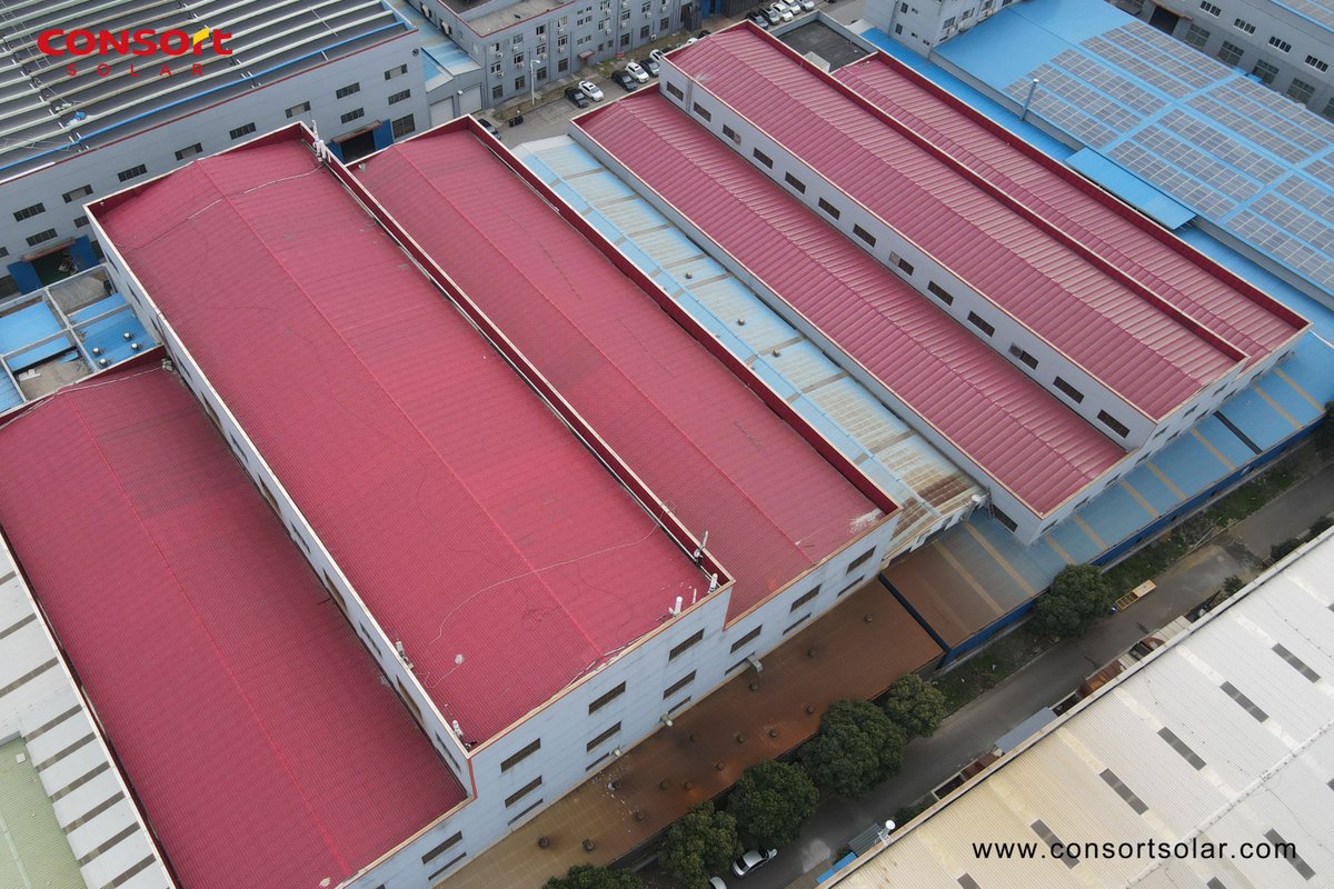 CONSORTSOLAR's tweet photo. Consort has a new 881.595 kW photovoltaic rooftop project ready to start! #SNEC

#Consort preferred #N_cell #TOPCon 585W high-efficiency modules for DeChen, to ensure #solar_power generation at the same time, and effectively reduce the roof loading. https://t.co/0TDENOG8QR https://t.co/zcK6U0ErPh