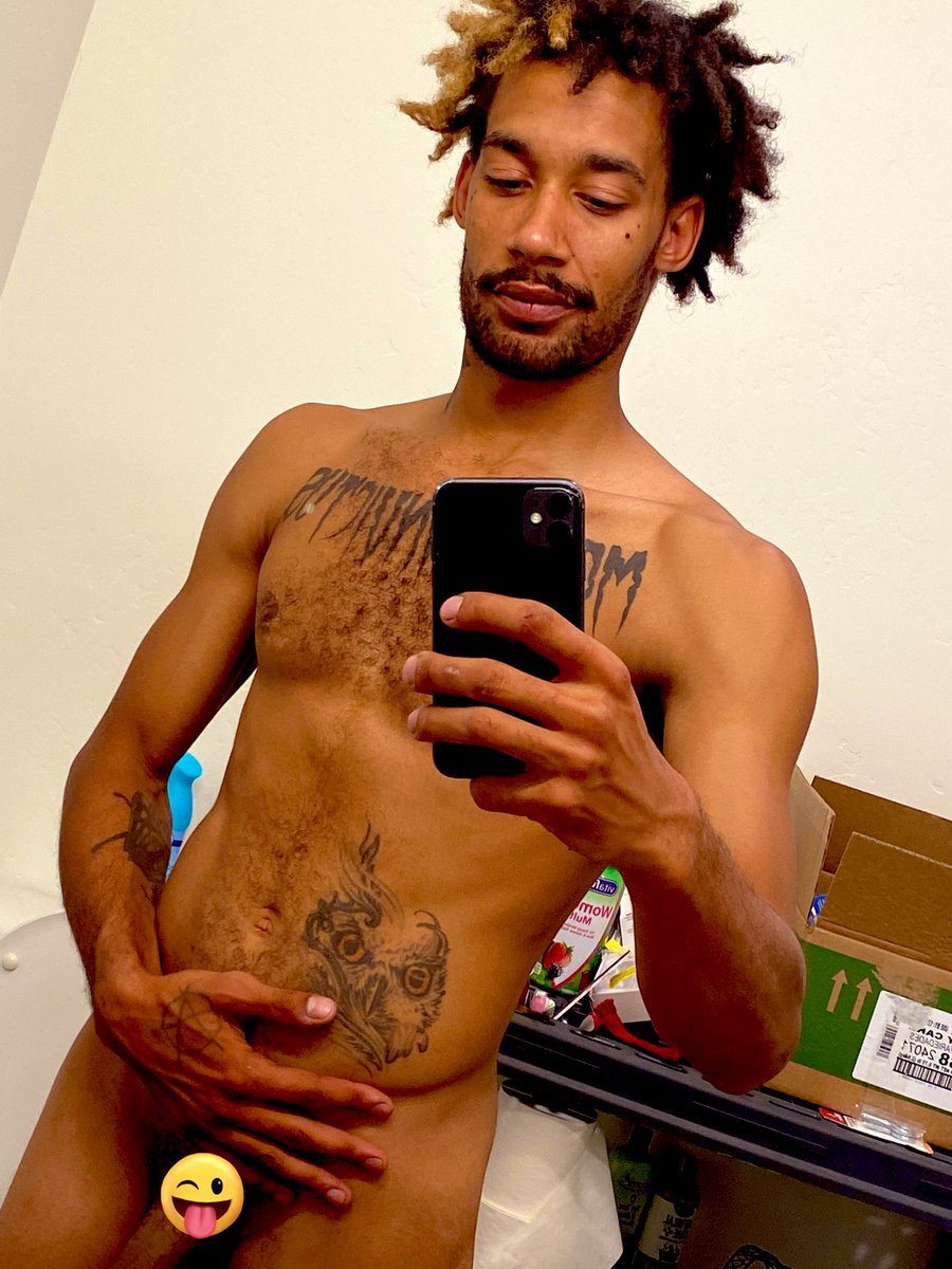 LilRayMMA's tweet photo. 😅 hair need retwist 
#Locs #Clean #Tattoos https://t.co/CCiEkcErOe