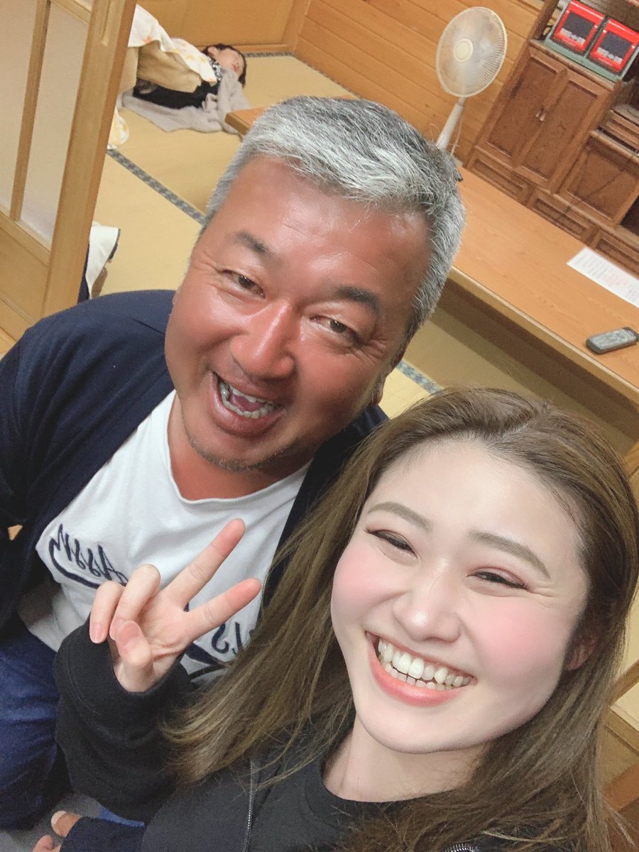 imomusi0609's tweet photo. 免許とって一旦停止やらオービスやら一発免停やらお巡りさんに大変お世話になった苦節7年。
晴れてゴールドになりまぴた。泣
プォンプォンプォーーーーンッ🔥やったったぜええええいッ🤩🤟🏻
調子乗ったらまた捕まるので、安全運転で参りますッ！今から奈良へ向かいまぁす！！さようなら広島��🩷 https://t.co/fiYbVysFzf