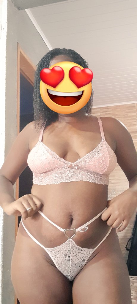 noemi69x's tweet photo. Mis chicos bellos, cual les gusta más, estuve perdida unos días pero ya subiré unos videitos para calentarlos en este frío intenso 🔥🍑🔥
Pdta: Propuestas Indecentes y Calientes al Privado 🔥🍼🍑 https://t.co/sL0a6EACBn