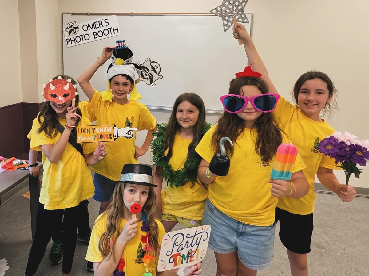 #OdysseyoftheMind teams come to the #WorldFinals from almost every state in the U.S. and about 20 other countries.  

We are incredibly proud of our team of creative students who competed and placed 11th in Division 1. #riverbendrocks