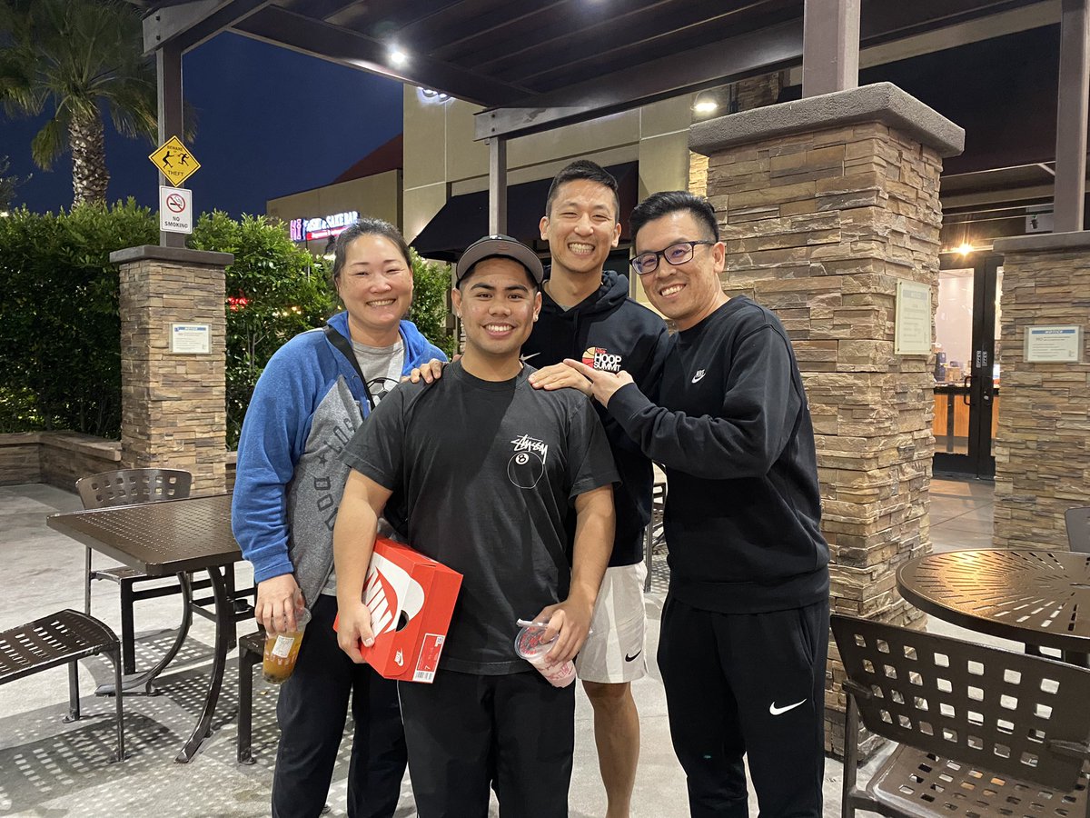 Congrats to Coach Ron Quedit for graduating undergrad at CSUF! 

Ron started as a practice player in 2017, joined our coaching staff immediately after graduating high school, and coached all through college, graduating with a bachelors in Biology. A true winner! 
<a href="/shlancersbball/">Sunny Hills High School Basketball</a>